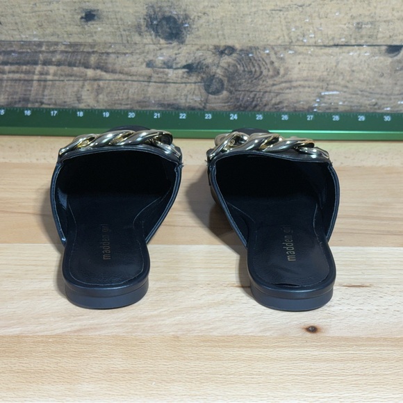 NEW Madden Girl Black Loafers with Gold Chain Detail - Picture 9 of 9
